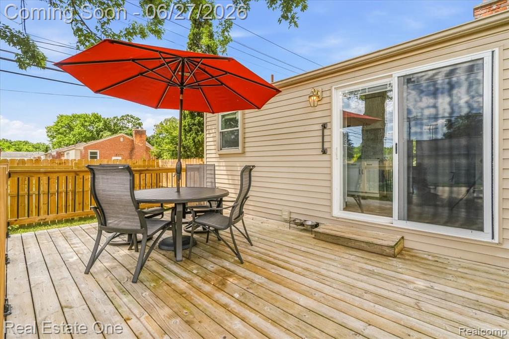 9900 Brookfield Street, Livonia, MI 48150 — Photo 12