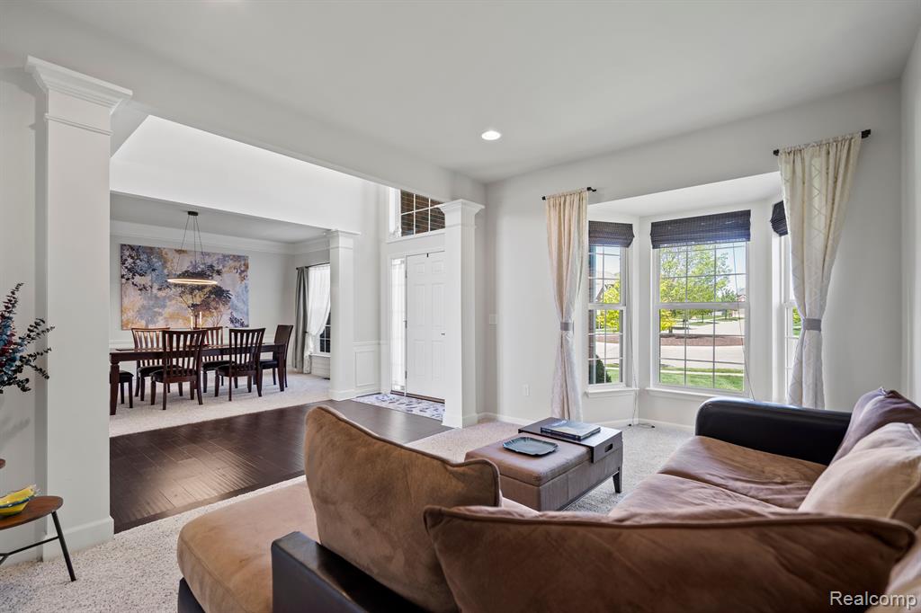 4562 Cloverdale Court, Lake Orion, MI — Photo 12