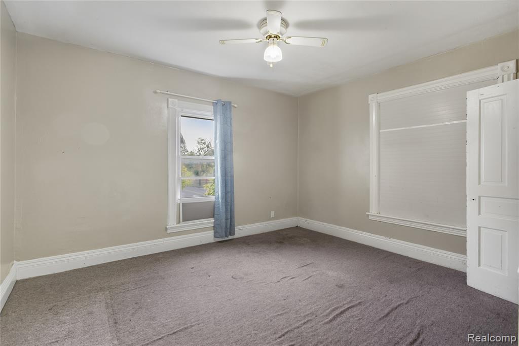 620 E 2ND Street, Flint, MI 48503 — Photo 29