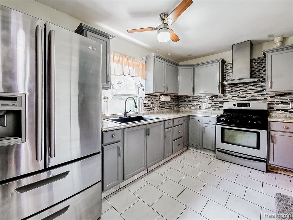 6701 HEYDEN Street, Dearborn Heights, MI 48127 — Photo 5