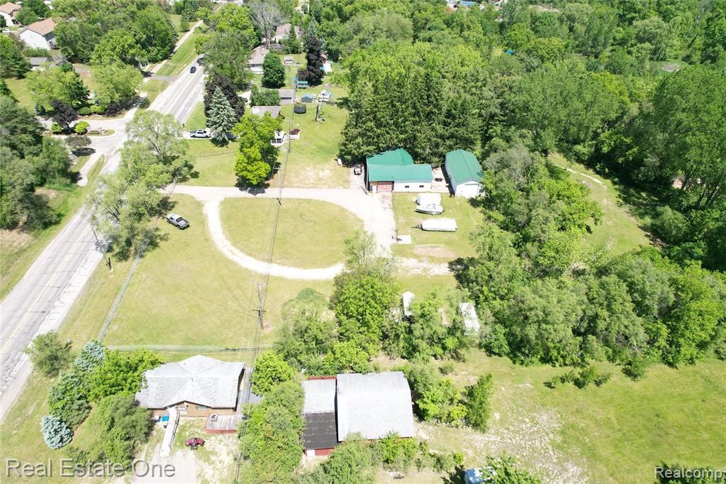 1325 S Hospital Road, Waterford, MI 48327 — Photo 50