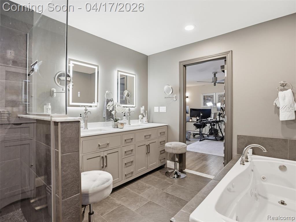 4886 Beacon Hill Drive, Bloomfield Hills, MI 48301 — Photo 43