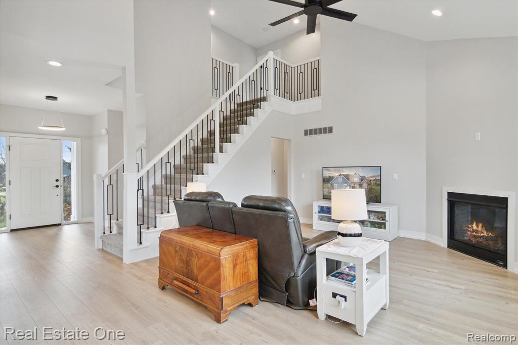 603 BRAXWOOD Place, Milford, MI 48381 — Photo 8