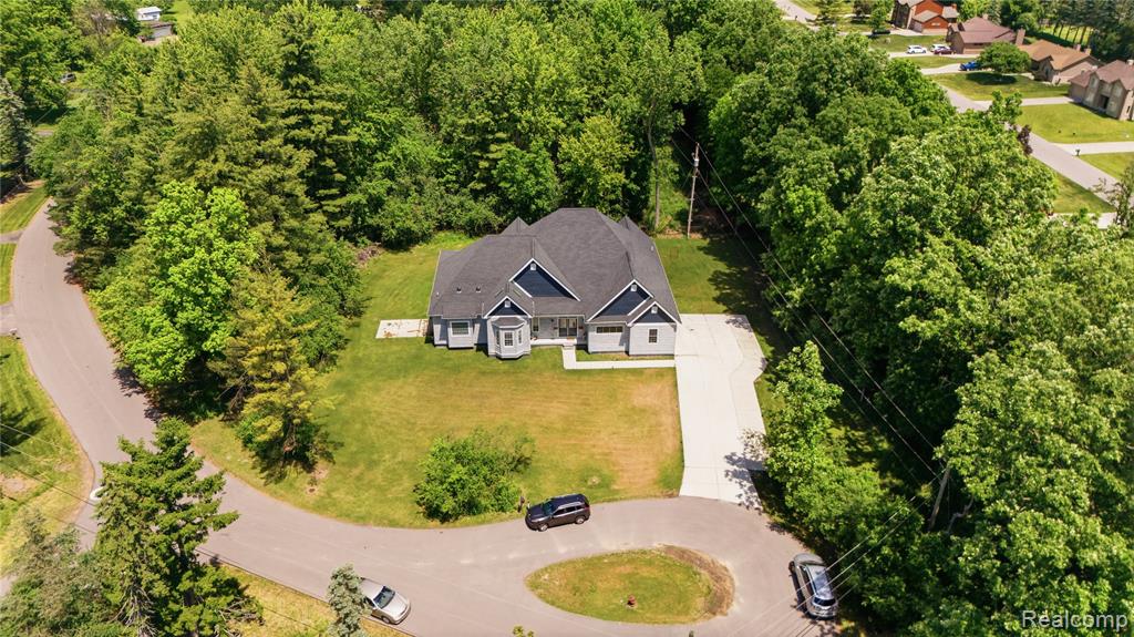 25212 Edgemont Drive - Photo 2