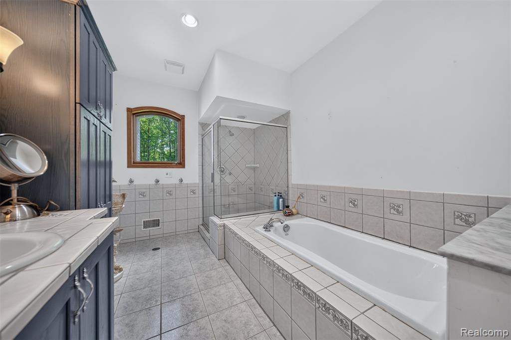 1621 Preservation Lane, St. Clair, MI 48079 — Photo 38