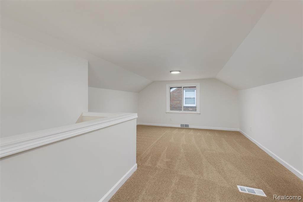 27935 Grant Street, Saint Clair Shores, MI 48081 — Photo 18