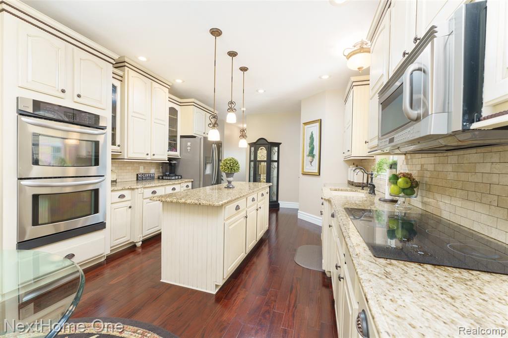 17351 Timber Creek, Holly, MI 48442 — Photo 2