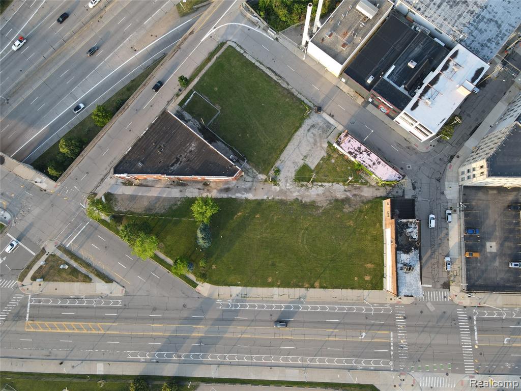 2455 Grand River Avenue - Photo 2