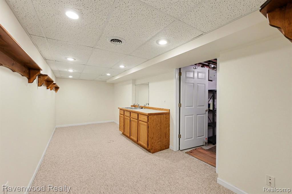 48588 Hudson Bay Court, 116, Shelby Twp, MI 48315 — Photo 20