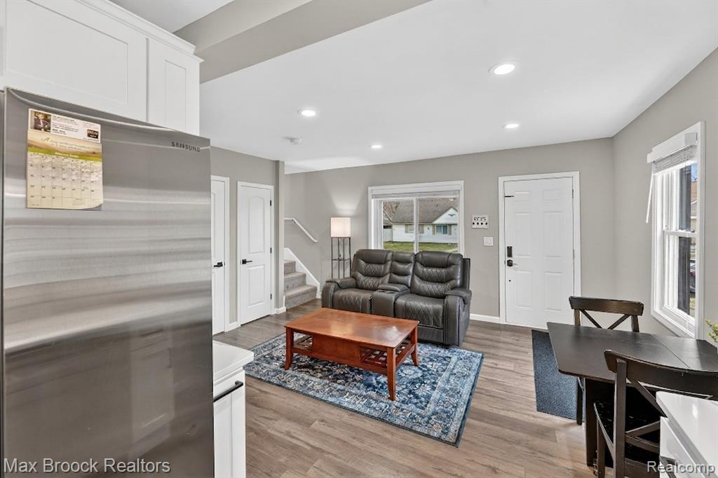21631 Tulane Avenue, Farmington, MI 48336 — Photo 14