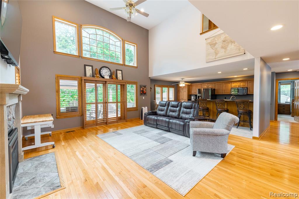 9362 Owen Street, Grosse Ile, MI 48138 — Photo 9