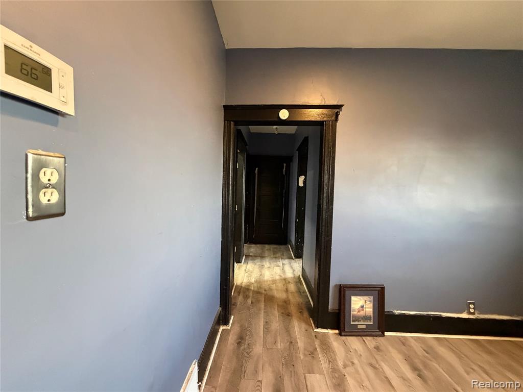 593 Owen Street, Detroit, MI 48202 — Photo 9