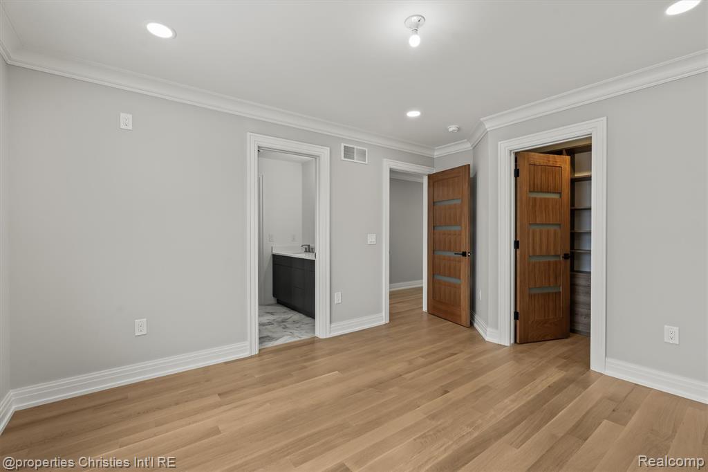 3080 Chickering Court, Bloomfield Hills, MI 48302 — Photo 40