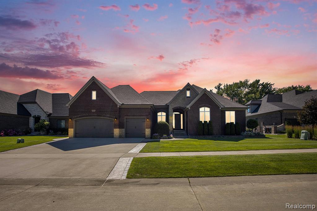 48913 Pinebrook Drive, Utica, MI 48315 — Photo 2
