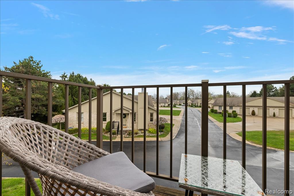 41999 King Edward Court, Clinton Twp, MI 48038 — Photo 30
