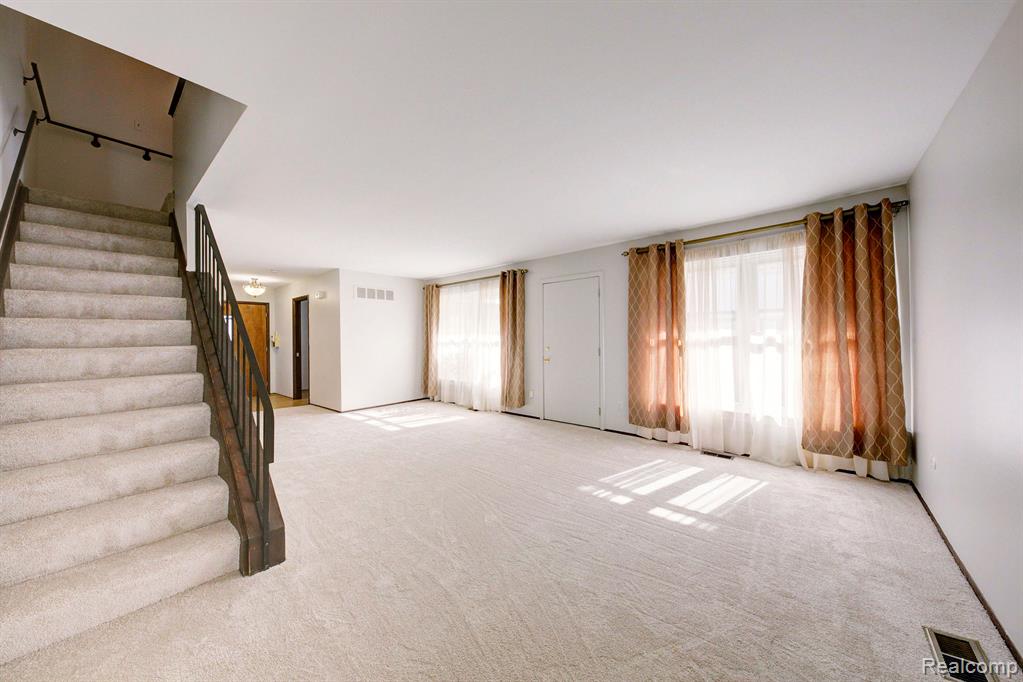 2037 Hyde Park Drive, Detroit, MI 48207 — Photo 16
