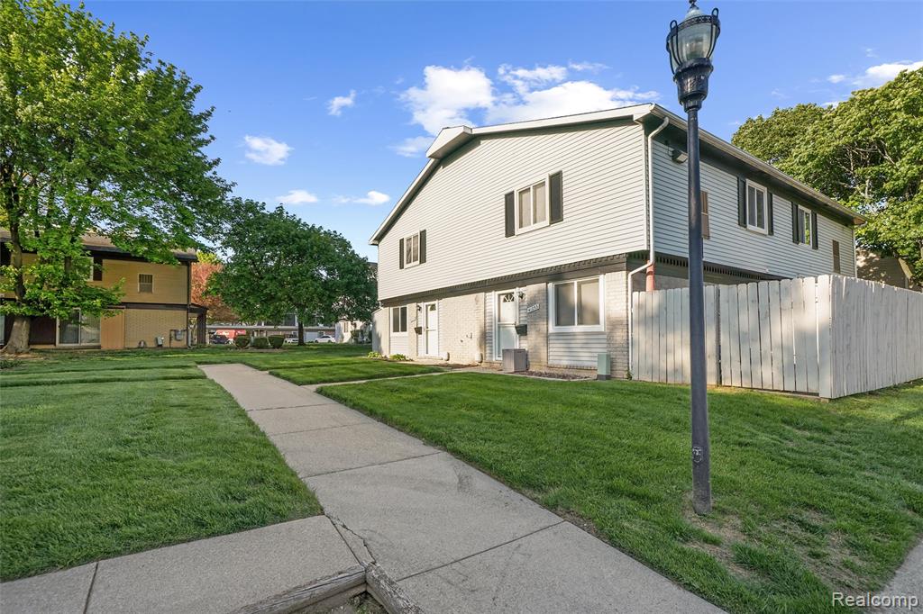 41257 S Woodbury Green Drive, Belleville, MI 48111 — Photo 34