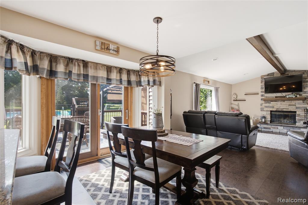 1817 Deer View Court, Howell, MI 48843 — Photo 32
