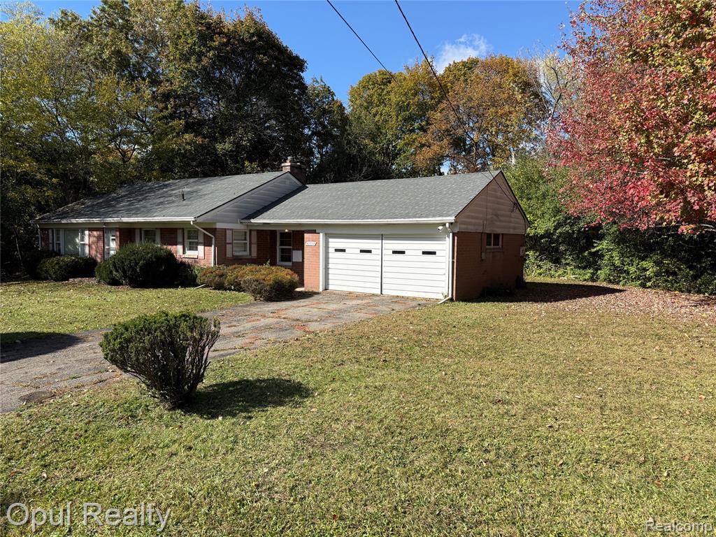 42550 Clemons Drive, Plymouth, MI 48170 — Photo 3