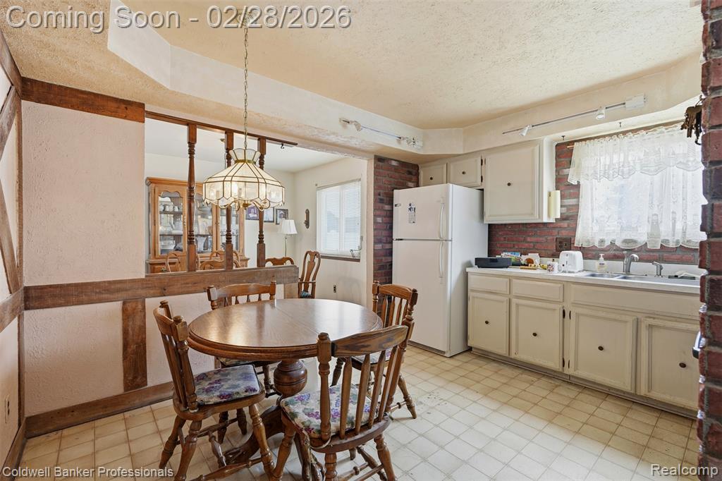 40162 Spitz Drive, Sterling Heights, MI 48313 — Photo 7
