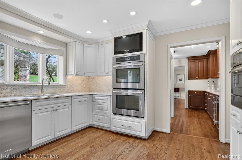 4233 N N Willoway Estates Court, Bloomfield Hills, MI, 48302