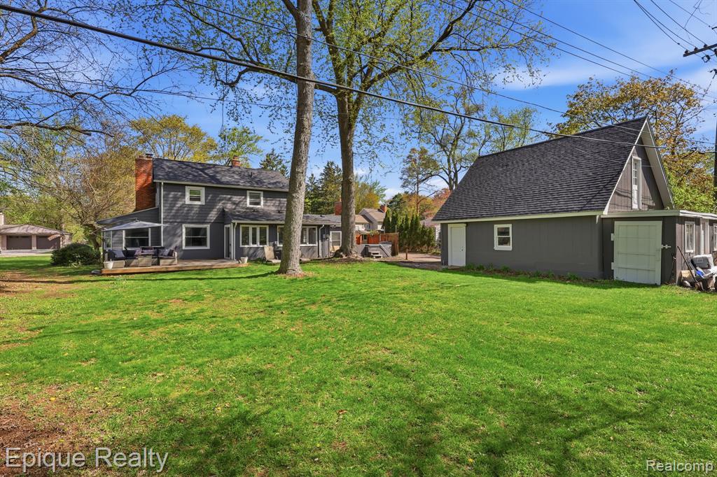 7441 Honeysuckle Road, West Bloomfield, MI 48324 — Photo 30