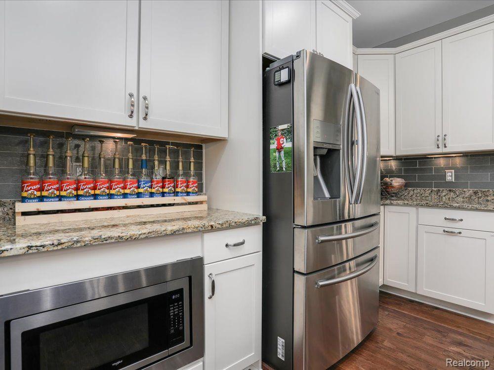 50565 Mayfield East Court, Canton, MI 48187 — Photo 18