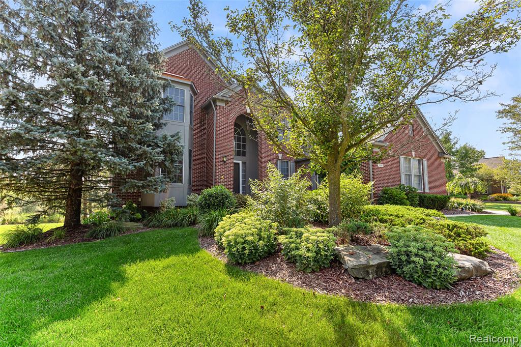 5093 Creekmonte Drive, Rochester, MI 48306 — Photo 37