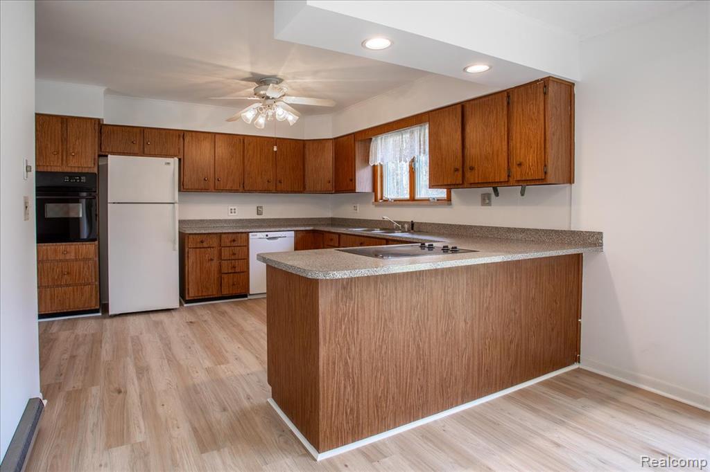 8465 Watson Road, Marlette, MI 48453 — Photo 10