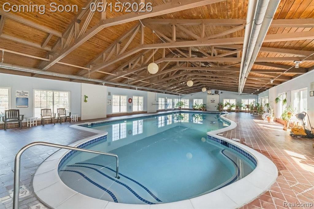 44 Stratford Lane, Rochester Hills, MI 48309 — Photo 35