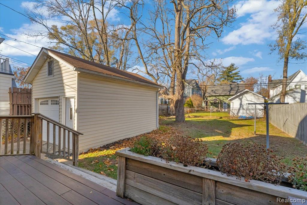 724 W Cambourne Street, Fenton, MI 48220 — Photo 14