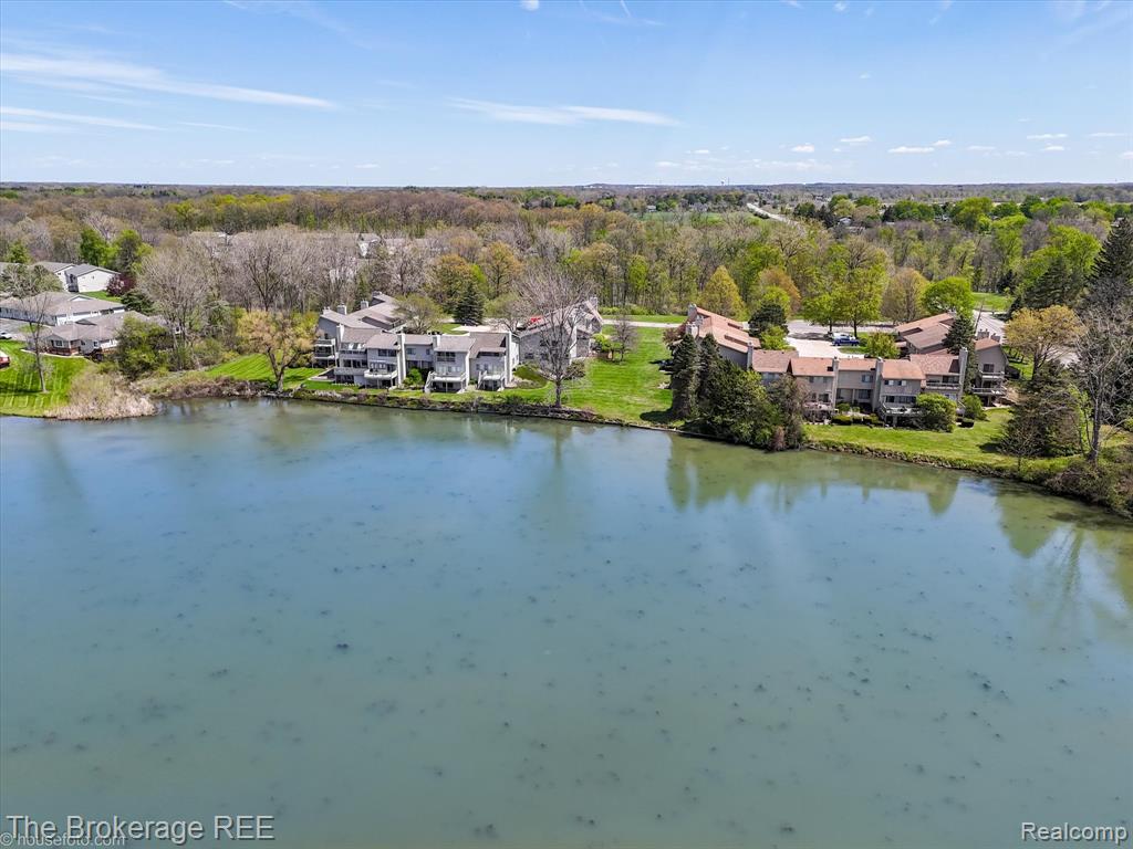 9538 Fenhill Drive, Grand Blanc, MI 48439 — Photo 56