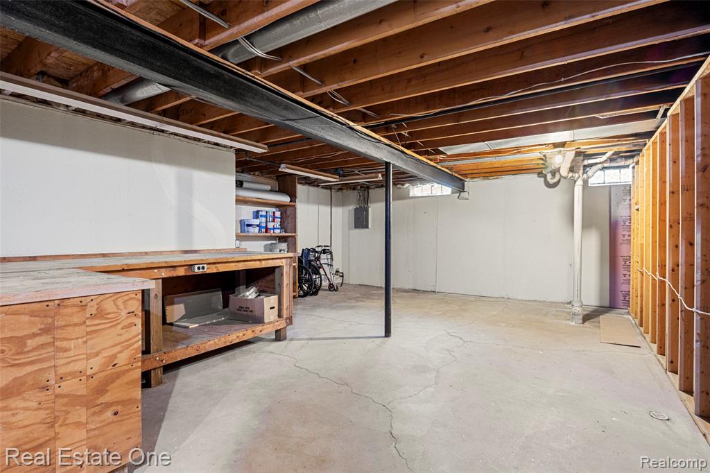 1194 Paddington Road, Canton, MI 48187 — Photo 25