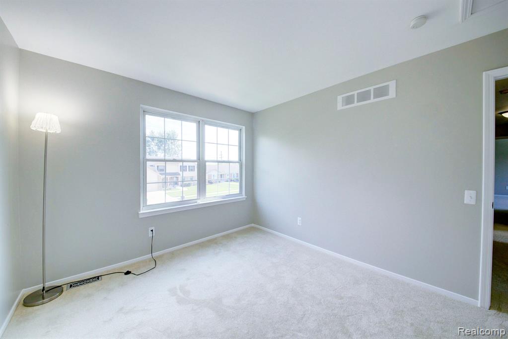44914 FAIR OAKS Drive, Canton, MI 48187 — Photo 28