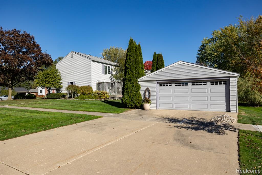 16329 Birwood Avenue, Beverly Hills, MI 48025 — Photo 31