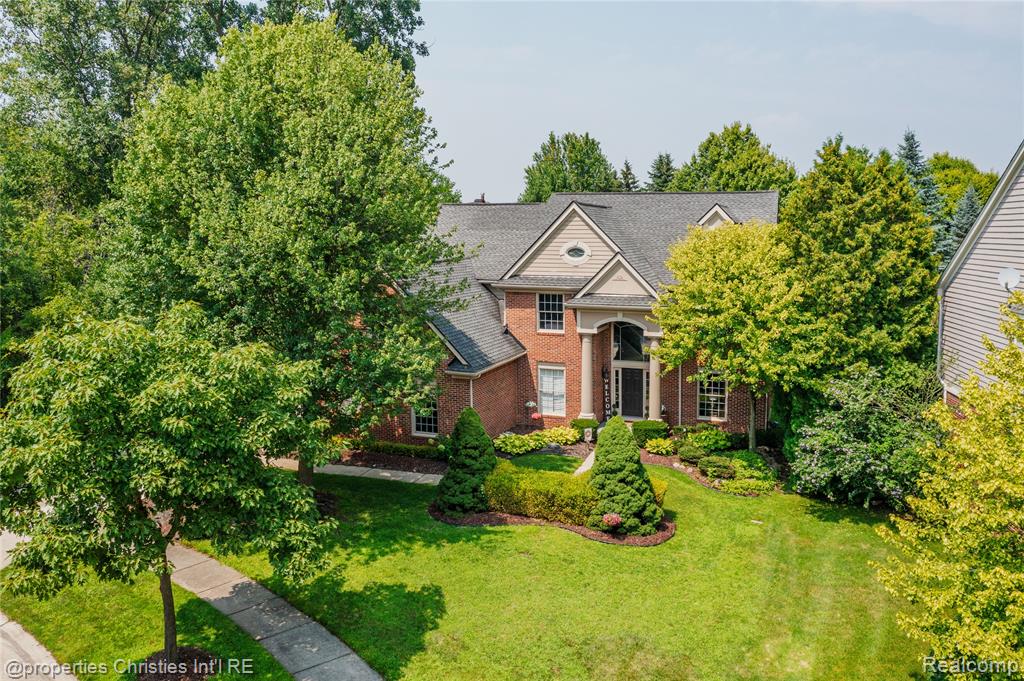 47320 Autumn Park Court, Novi, MI — Photo 2