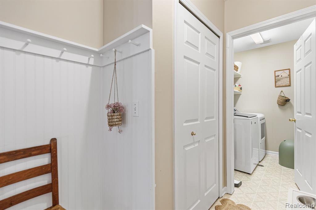 4051 SARAH ANN Drive, Canton, MI 48188 — Photo 19