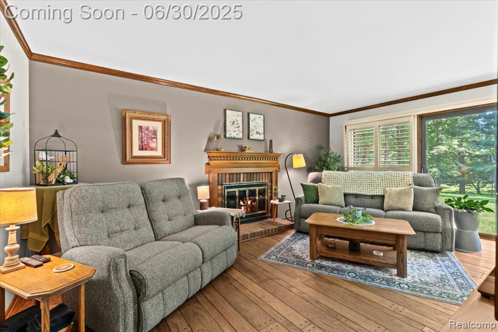 7248 Parkwood Drive, Fenton, MI 48430 — Photo 6