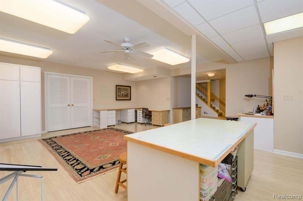 2462 HICKORY GLEN Drive, Bloomfield Hills, MI 48304 — Photo 22