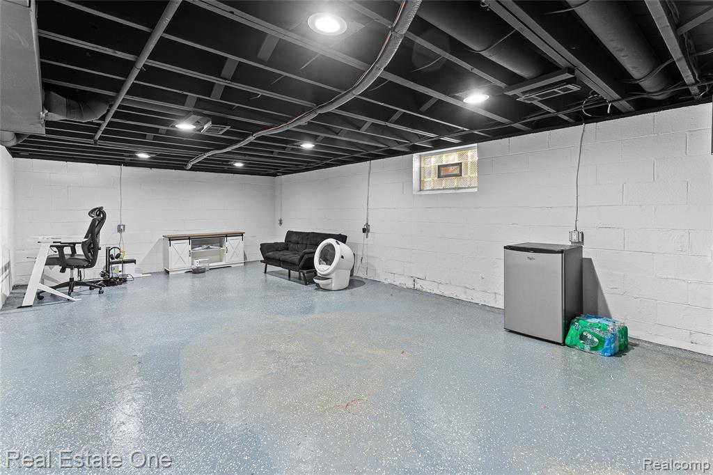 679 Emmons Boulevard, Lincoln Park, MI 48146 — Photo 42