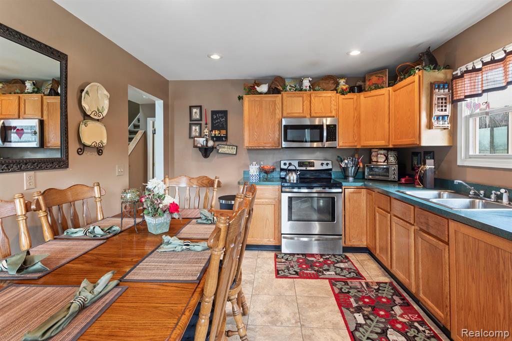 9195 SCHILL Road, Saline, MI 48176 — Photo 21