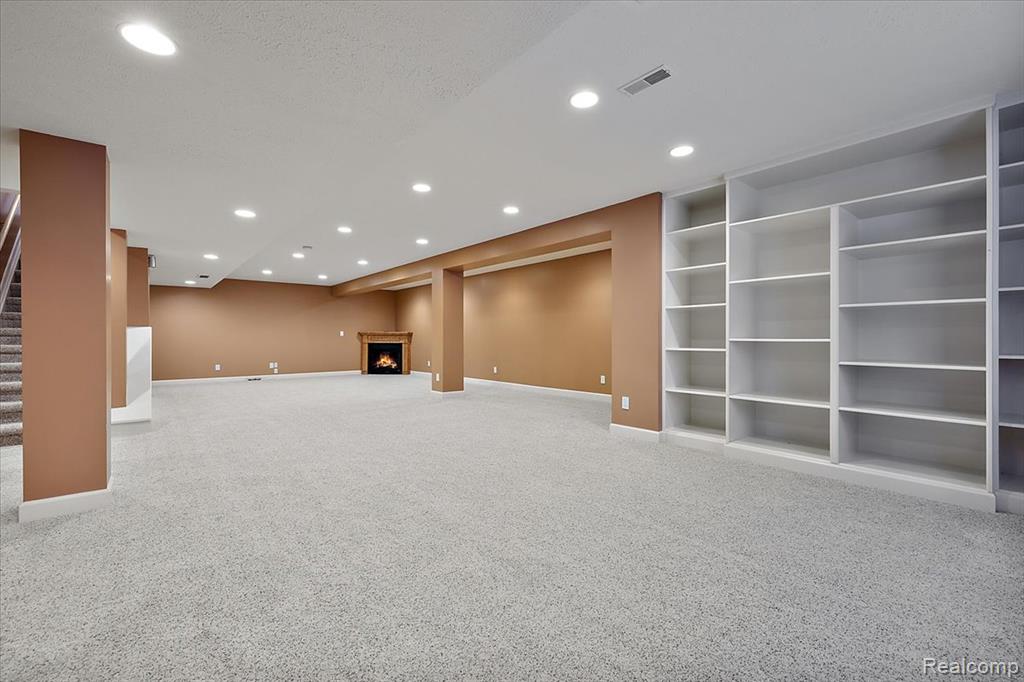 8507 Newbury Court N, Canton, MI 48187 — Photo 60