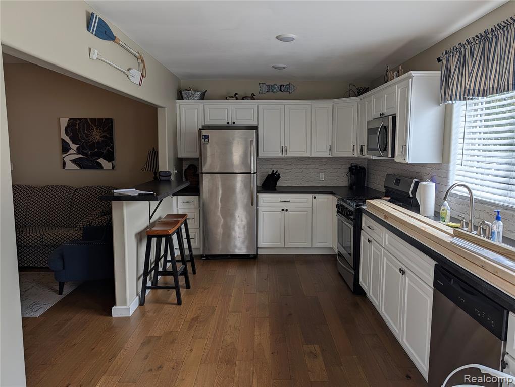 417 Locke Street, East Tawas, MI 48730 — Photo 6