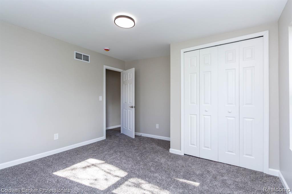 8237 PACKARD Avenue, Warren, MI 48089 — Photo 28