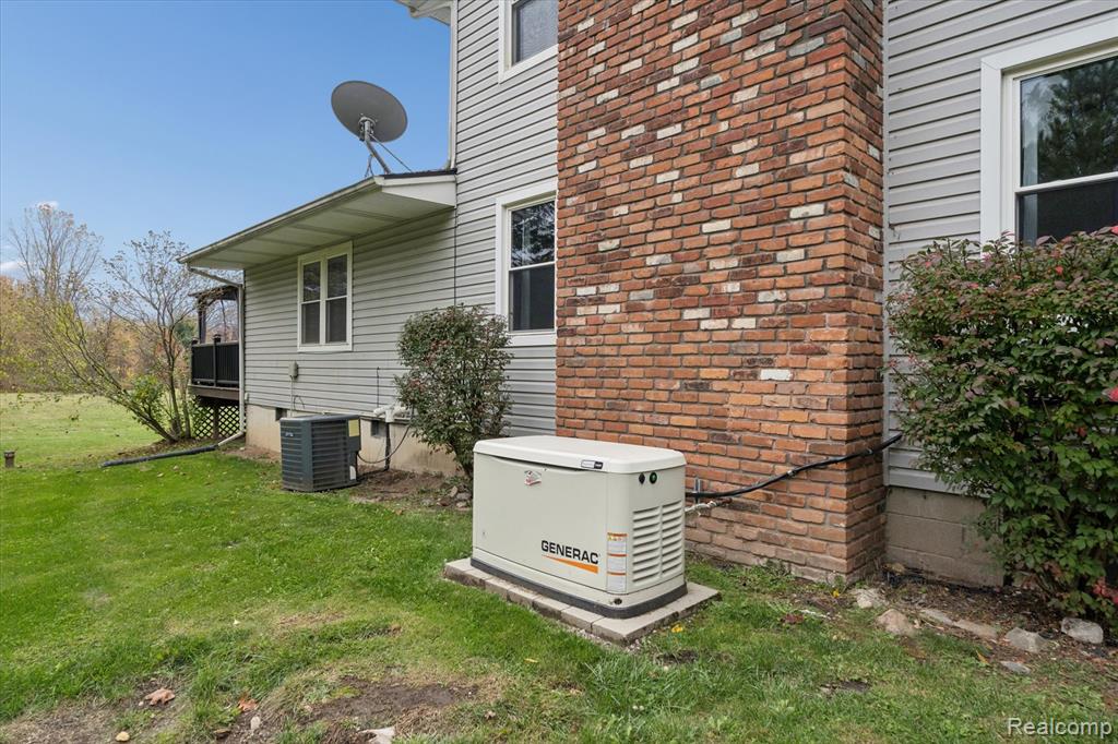 7233 W Lange Road, Fowlerville, MI 48836 — Photo 39