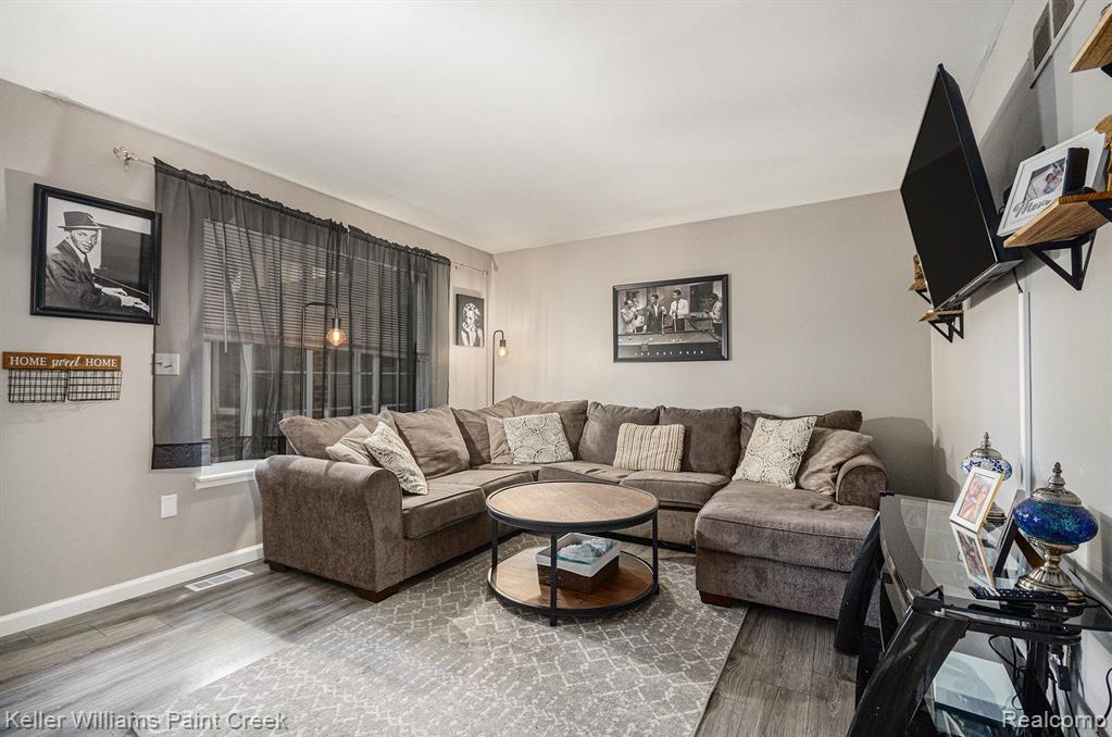 1751 WICKHAM Street, Royal Oak, MI 48073 — Photo 9