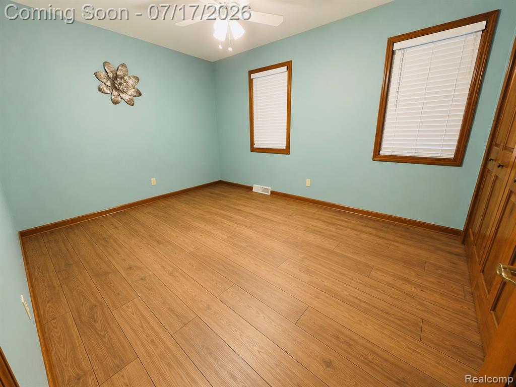 810 E Liberty Street, Chesaning, MI 48616 — Photo 13