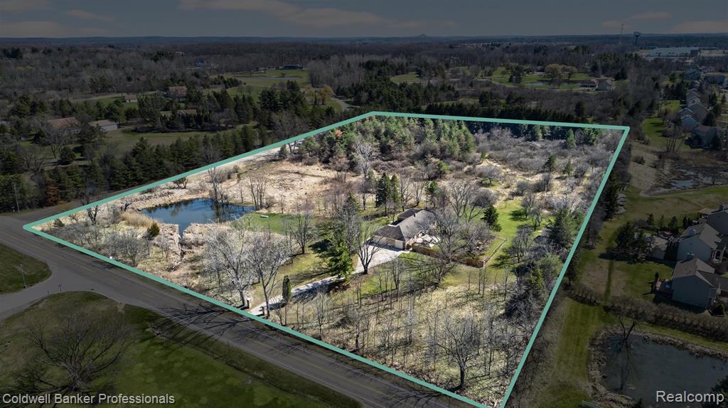 4380 Warwick Circle Drive, Grand Blanc, MI 48439 — Photo 2