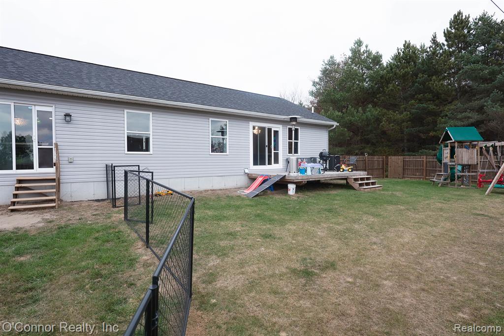 2007 Edward Lane E, MI — Photo 25