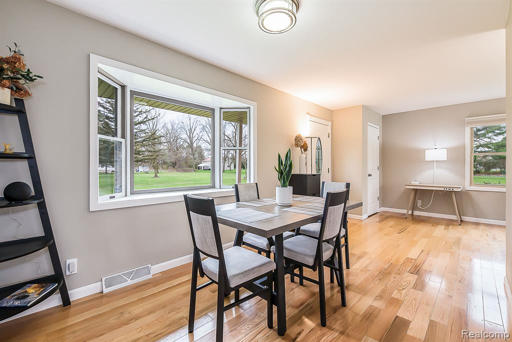 3672 W NORTH TERRITORIAL Road, Whitmore Lake, MI 48189 — Photo 19